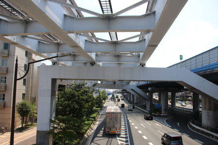 大阪モノレール門真市駅軌道末端部分下歩道橋より延伸ルート方向を見る