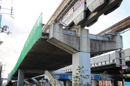 大阪モノレール延伸側末端軌道 門真市駅分岐器付近
