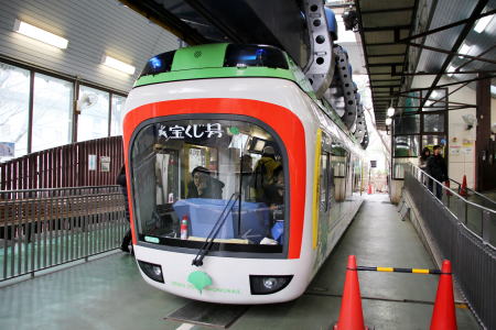 上野動物園モノレール平成13年より使用される40型車両