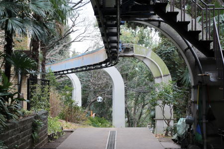 上野動物園モノレールの軌道桁