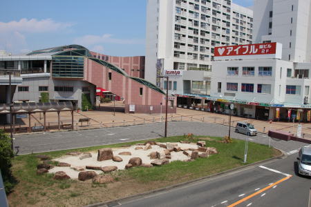 大阪モノレール延伸区間起点駅の門真市駅前広場