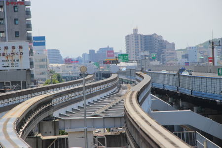 大阪モノレール延伸区間起点駅の門真市駅軌道末端