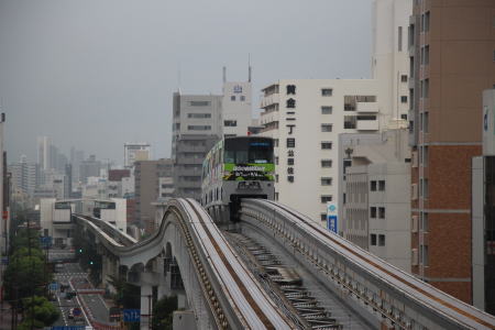 勾配に強いモノレール