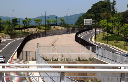 大阪モノレール彩都線延伸ルート散策 彩都西駅の軌道末端