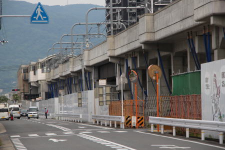 大阪モノレール瓜生堂駅最寄の近鉄若江岩田駅外観