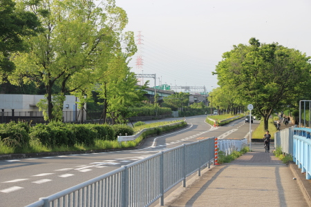 寝屋川より大阪モノレール門真市駅方向を見る