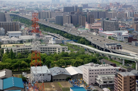 延伸ルート終点瓜生堂駅へ向け緑地帯は延びる