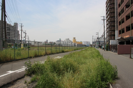 延伸ルート上となる東大阪市道路に突入