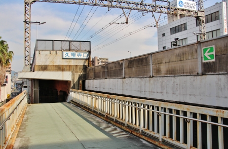 久宝寺口駅へ繋がる歩道橋