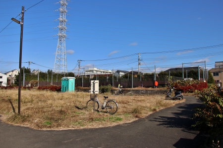 将来町田3・4・11号が整備される空間 多摩センター駅方向