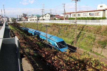 小田急線との交点