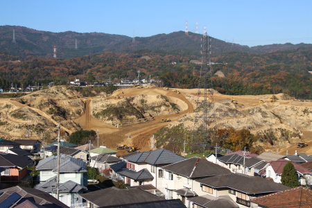 彩都中央東地区を斜面より撮影