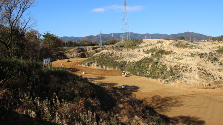 造成工事の進む大阪モノレール山手台車庫区画全体