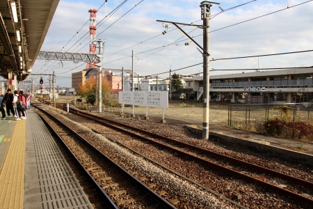 八王子駅ホームの様子