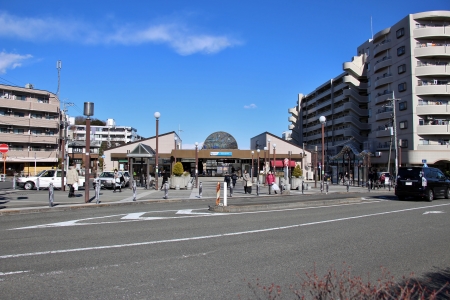 モノレール八王子ルートとは若干の距離がある唐木田駅