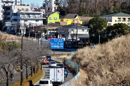 南多摩尾根幹線より見た多摩南野交差点