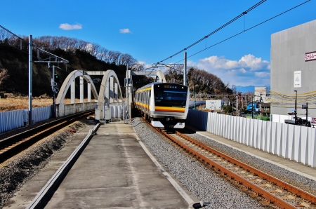 南武線南多摩駅よりモノレール延伸ルートを横方向に見る