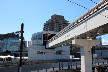 多摩モノレール多摩センター駅