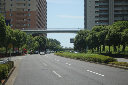 都市計画道路3・3・24号多摩センター付近