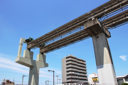 多摩モノレール上北台駅軌道末端部分は延伸ルートを向く