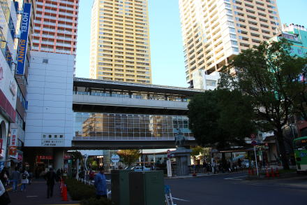 日暮里舎人ライナー日暮里駅