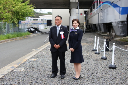 大阪モノレール吉村社長と斉藤雪乃さん