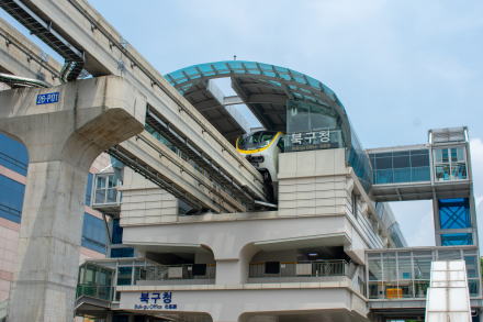 大邸モノレールの駅舎