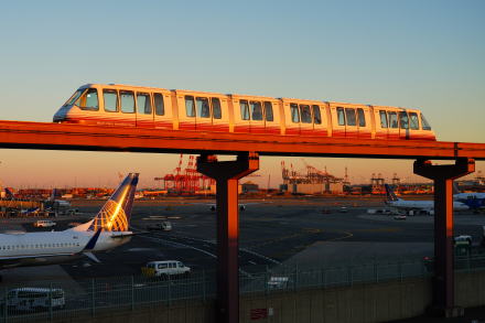 AirTrain monorailcar