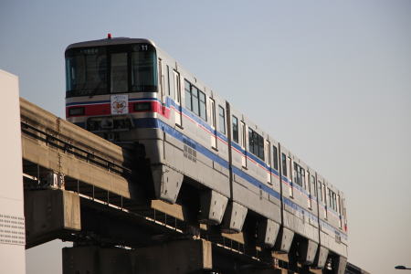 大阪モノレール 千里中央駅付近