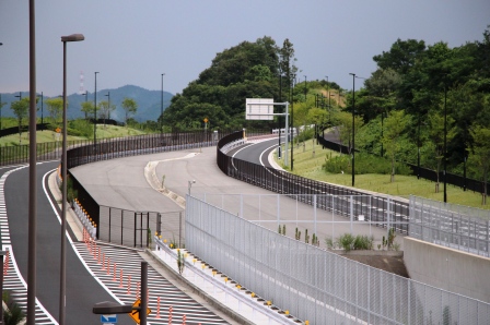 大阪モノレール彩都西駅より東部地区方面を見る