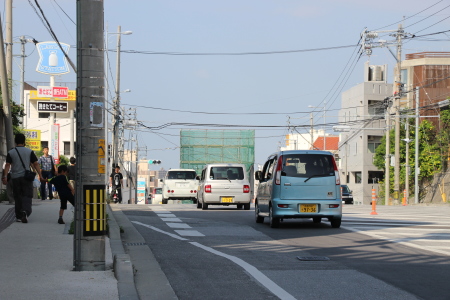 建設中のモノレール支柱