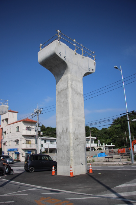 ゆいレール 延伸 建設中支柱